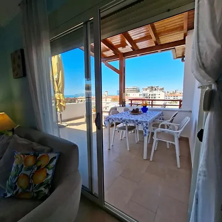 Daire Bellevedere Penthouse Golem (Tirana)